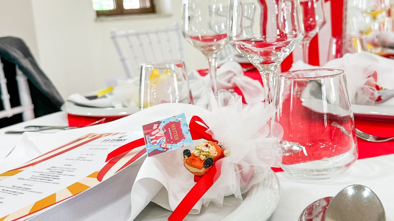 WYw Ghirlanda Con Nappe In Carta Vellina - Festone Decorativo Fai Da Te Per Matrimoni E Compleanni - 12 Pezzi Colori Pastello (rosa, Blu, Pesca, Crema) Con Spago Incluso